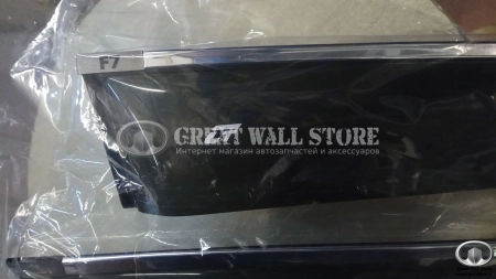 Дефлекторы окон (ветровики) Haval F7 хром. молдинг (COBRA TUNING)